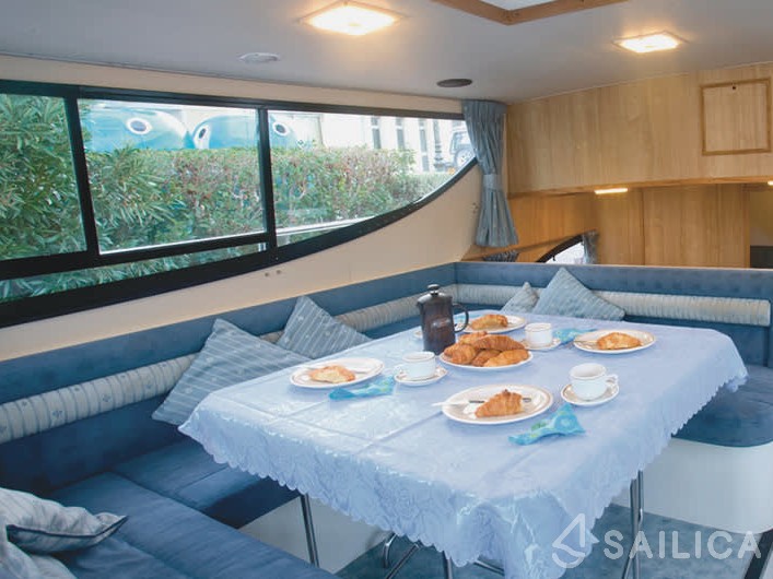 Le Boat Magnifique - Yacht Charter Sailica