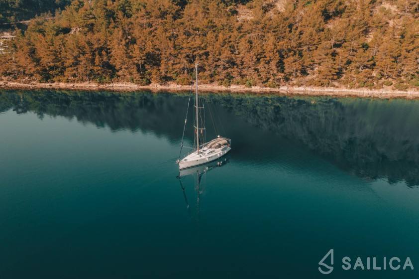 Hanse 445 - Yacht Charter Sailica