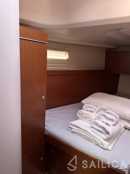 Hanse 445 - Yacht Charter Sailica