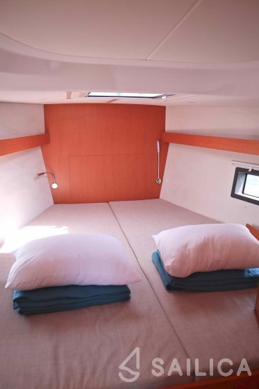 Bavaria C42 - Yacht Charter Sailica