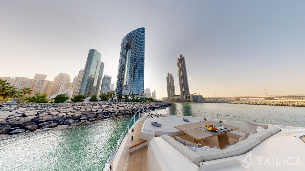 Ferretti 780 - Yacht Charter Sailica