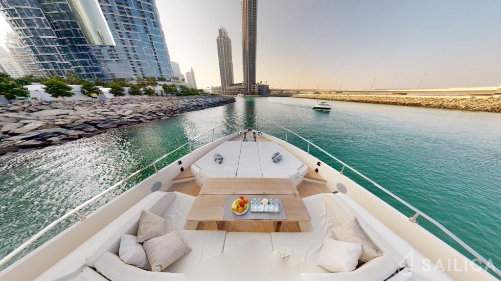 Ferretti 780 - Yacht Charter Sailica