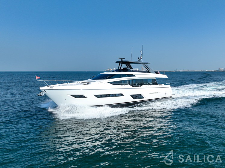 Ferretti 780 - Yacht Charter Sailica