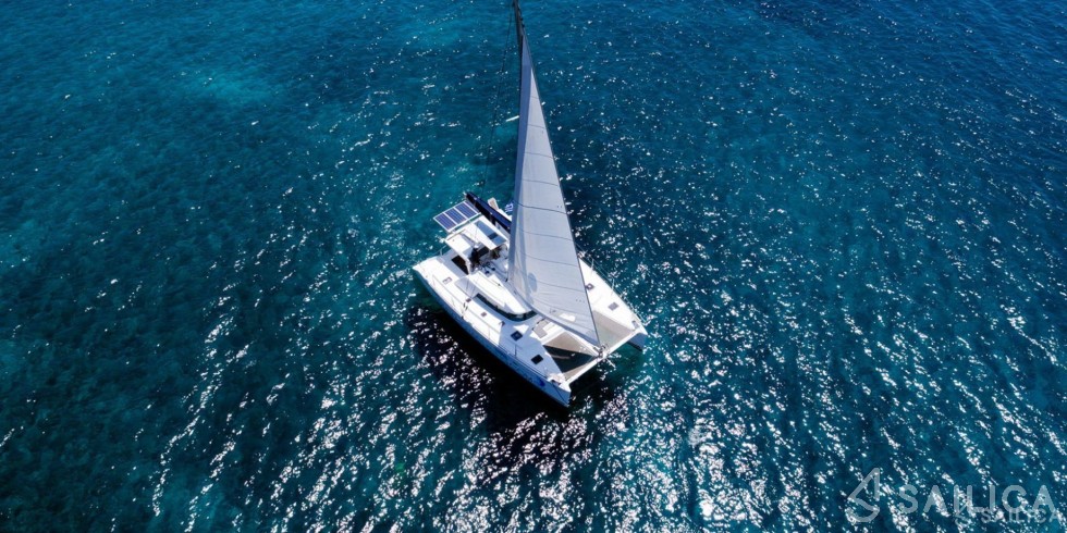 Lagoon 42 - Yacht Charter Sailica