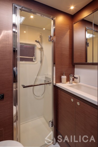 Lagoon 52F - Yacht Charter Sailica