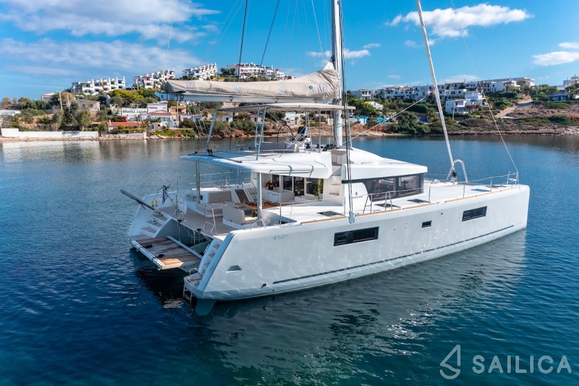 Lagoon 52F - Yacht Charter Sailica