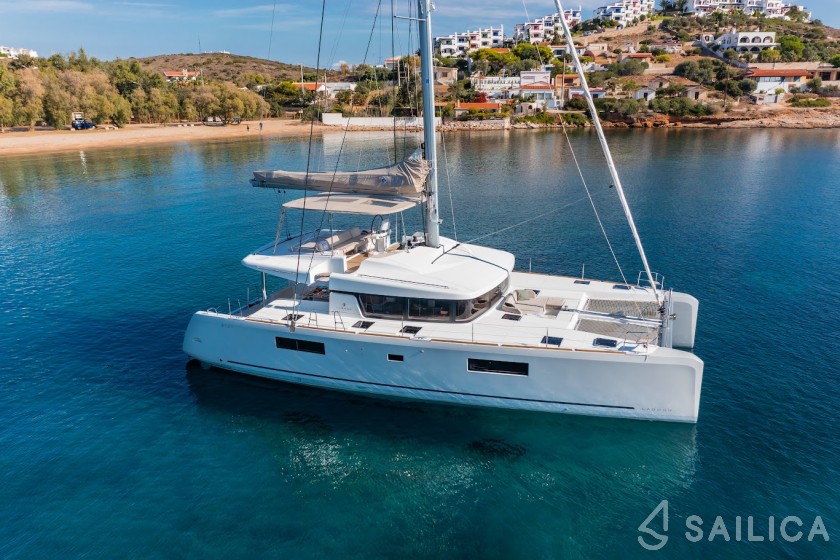 Lagoon 52F - Yacht Charter Sailica