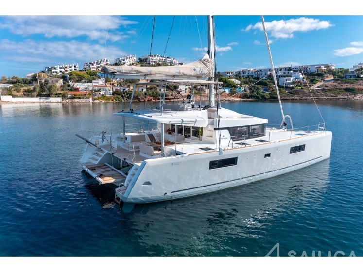 Lagoon 52F - Yacht Charter Sailica