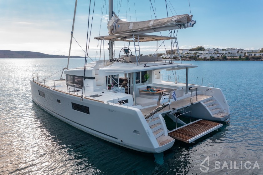 Lagoon 52F - Yacht Charter Sailica