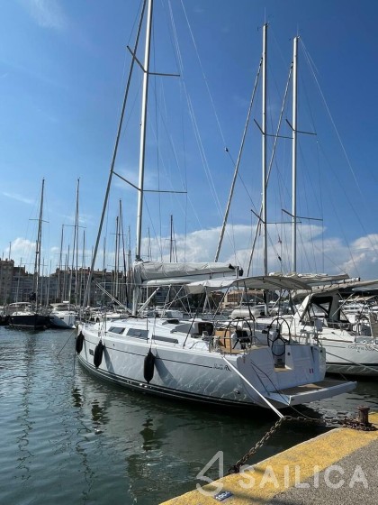 Hanse 388 - Yacht Charter Sailica