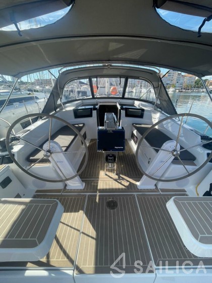 Hanse 388 - Yacht Charter Sailica