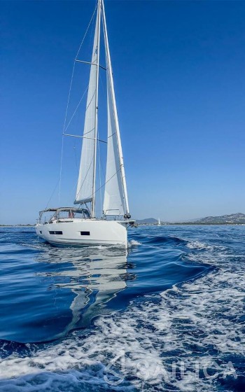 Hanse 460 - Yacht Charter Sailica
