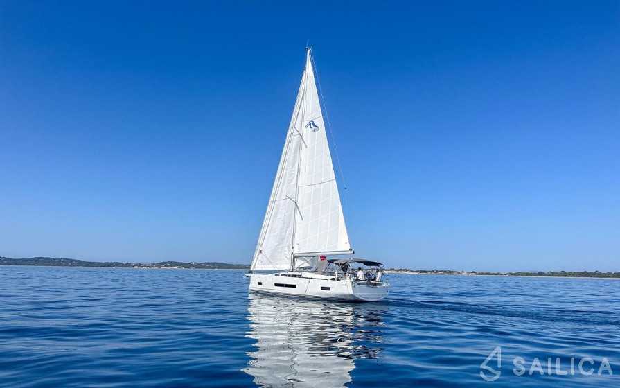 Hanse 460 - Yacht Charter Sailica