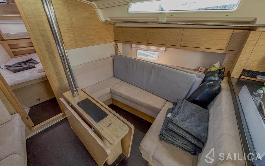 Hanse 388 - Yacht Charter Sailica