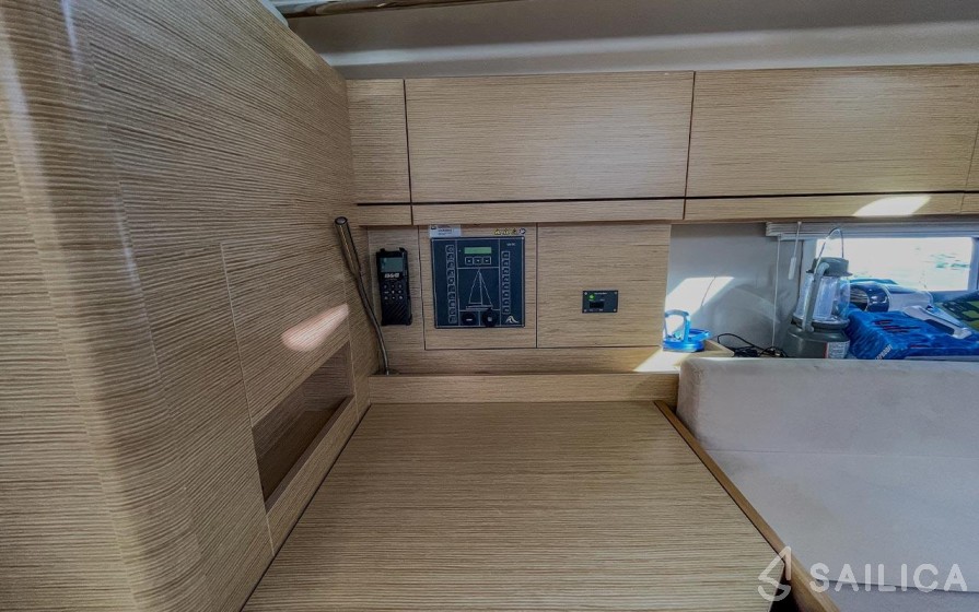 Hanse 388 - Yacht Charter Sailica