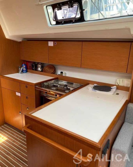 Bavaria C38 - Yacht Charter Sailica