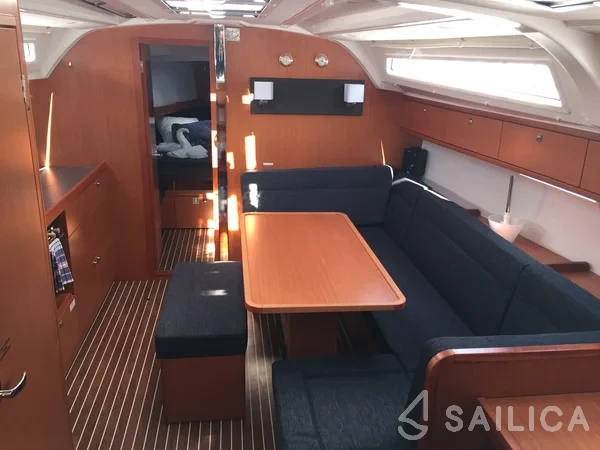 Bavaria 41 Cruiser - Yacht Charter Sailica