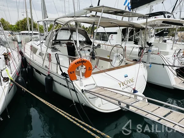 Bavaria 41 Cruiser - Yacht Charter Sailica