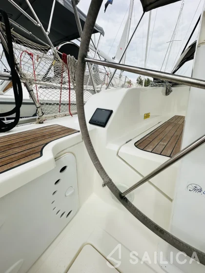 Bavaria 41 Cruiser - Yacht Charter Sailica