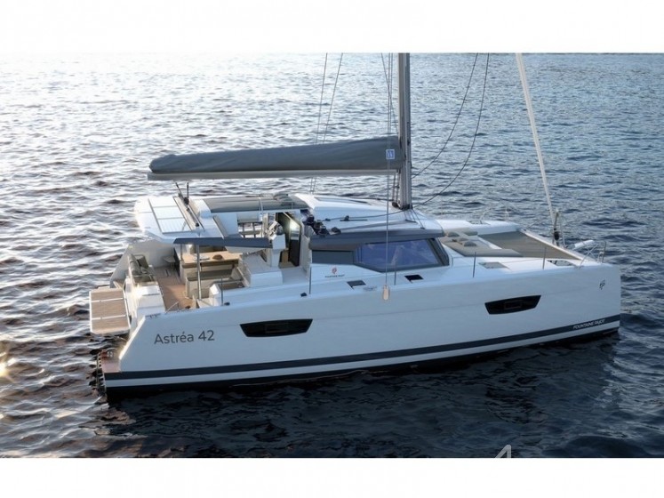 Astréa 42 - Yacht Charter Sailica