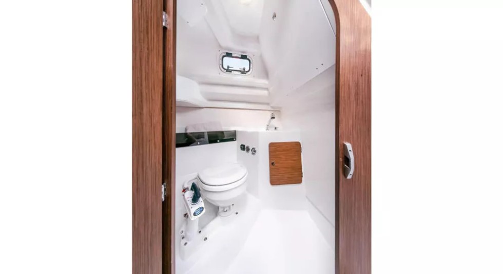 Antares 8 OB - Yacht Charter Sailica