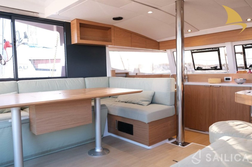 Bali Catsmart - Yacht Charter Sailica