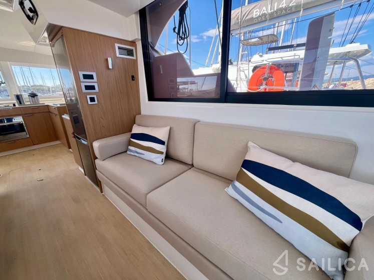 Bali Catspace - Yacht Charter Sailica