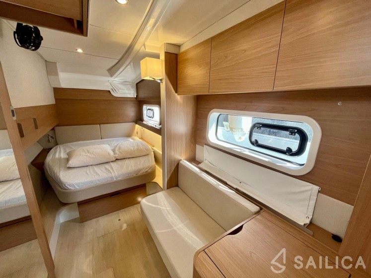 Bali Catspace - Yacht Charter Sailica