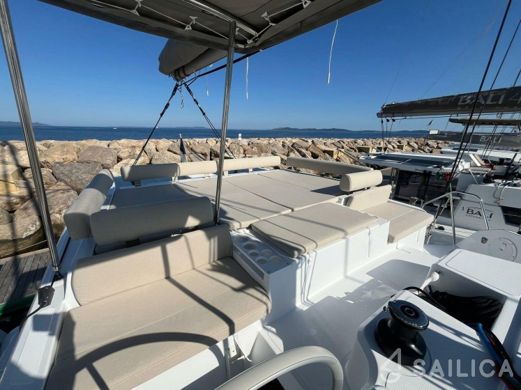 Bali Catspace - Yacht Charter Sailica