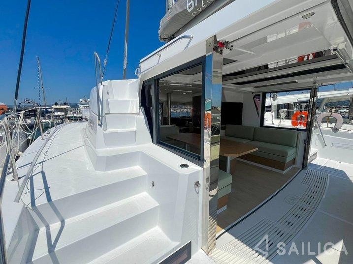 Bali 4.2 - Yacht Charter Sailica