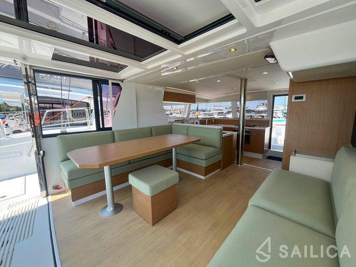 Bali 4.2 - Yacht Charter Sailica