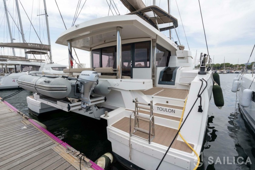 Bali 5.4. - Yacht Charter Sailica