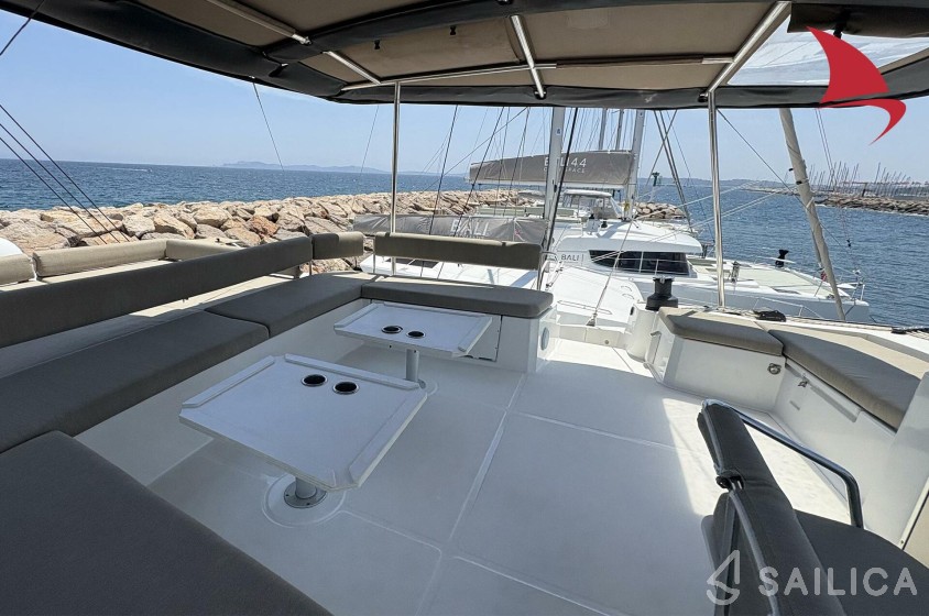 Bali 5.4. - Yacht Charter Sailica