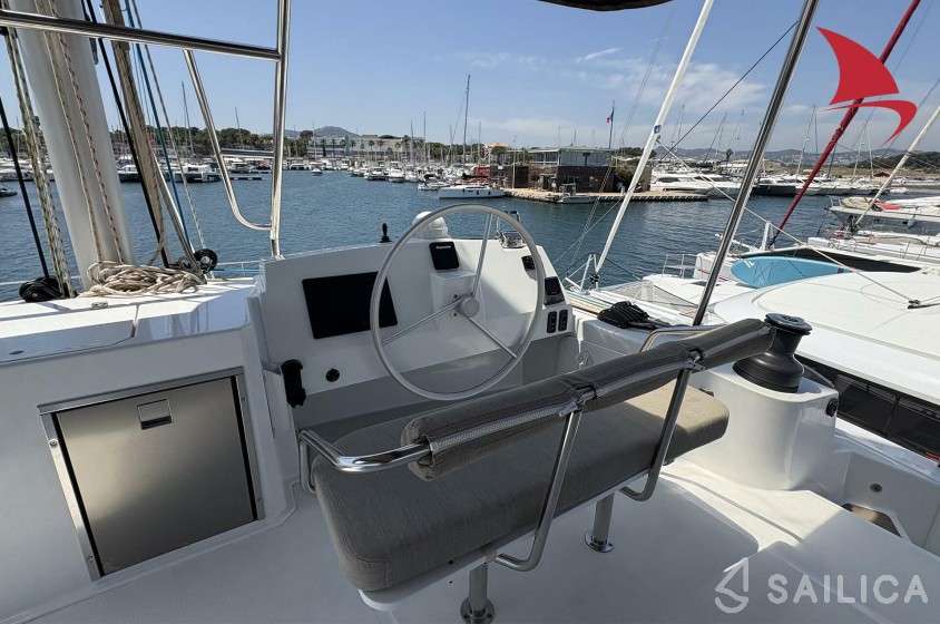 Bali 5.4. - Yacht Charter Sailica