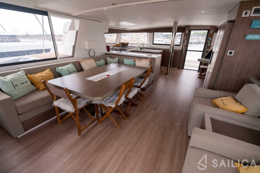 Bali 5.4. - Yacht Charter Sailica