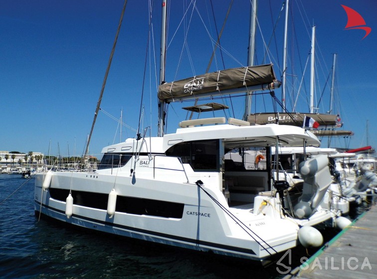 Bali Catspace - Yacht Charter Sailica