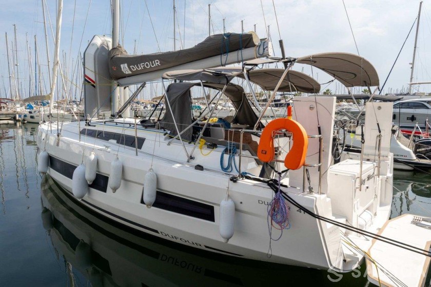 Dufour 41 - Yacht Charter Sailica