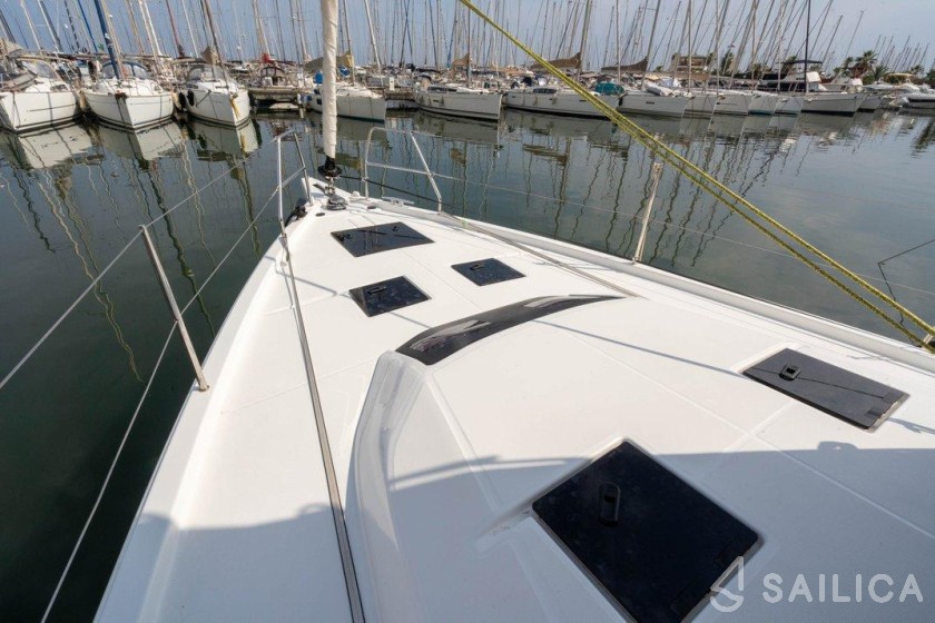 Dufour 41 - Yacht Charter Sailica