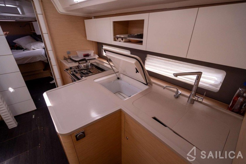 Dufour 41 - Yacht Charter Sailica