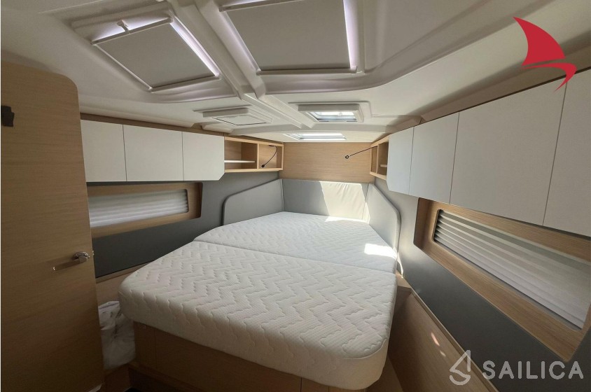 Dufour 41 - Yacht Charter Sailica