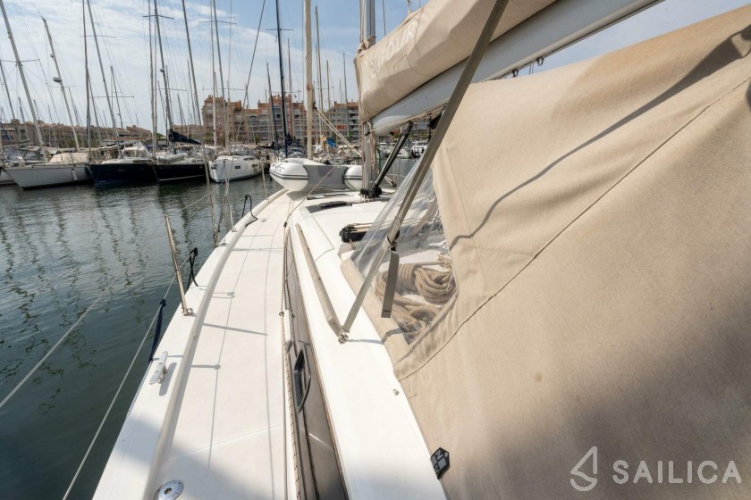 Dufour 430 - Yacht Charter Sailica