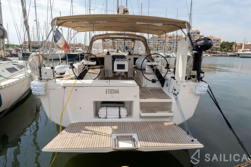 Dufour 430 - Yacht Charter Sailica