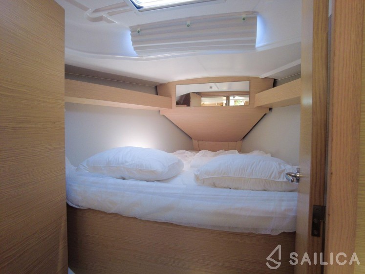 Dufour 360 GL - Yacht Charter Sailica