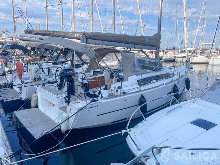 Dufour 360 GL - Yacht Charter Sailica