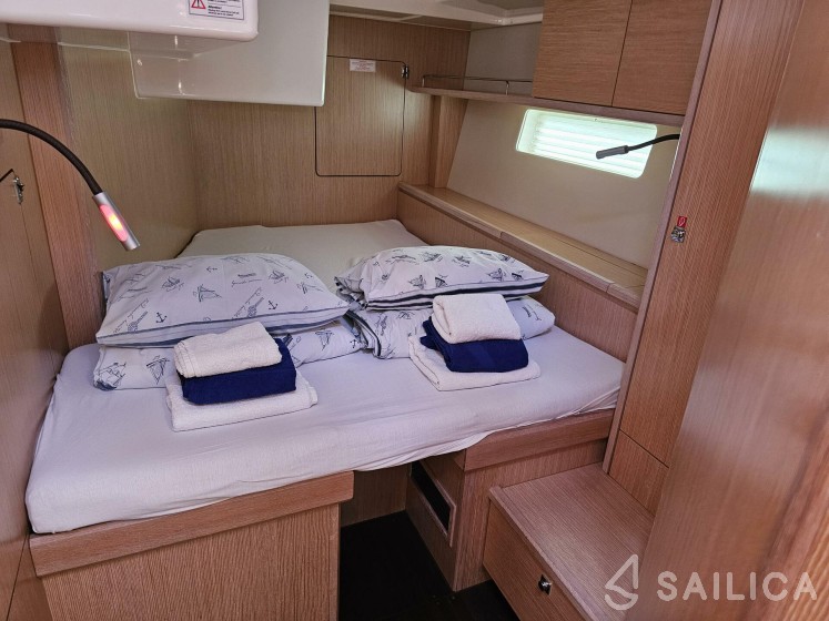Bavaria C57 Holiday - Yacht Charter Sailica
