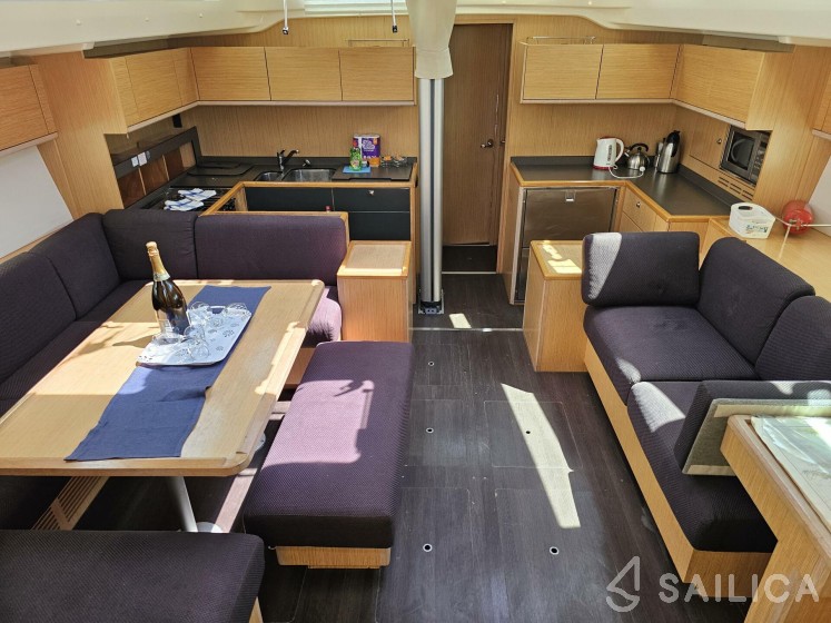 Bavaria C57 Holiday - Yacht Charter Sailica