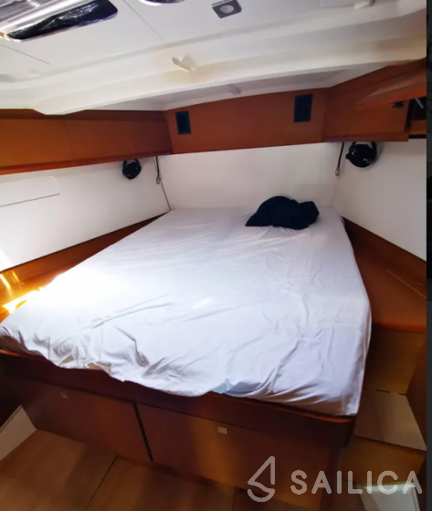 Sun Odyssey 479 - Yacht Charter Sailica