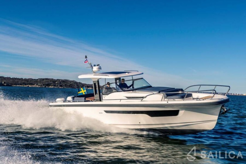 Nimbus Tender T11 - Yacht Charter Sailica