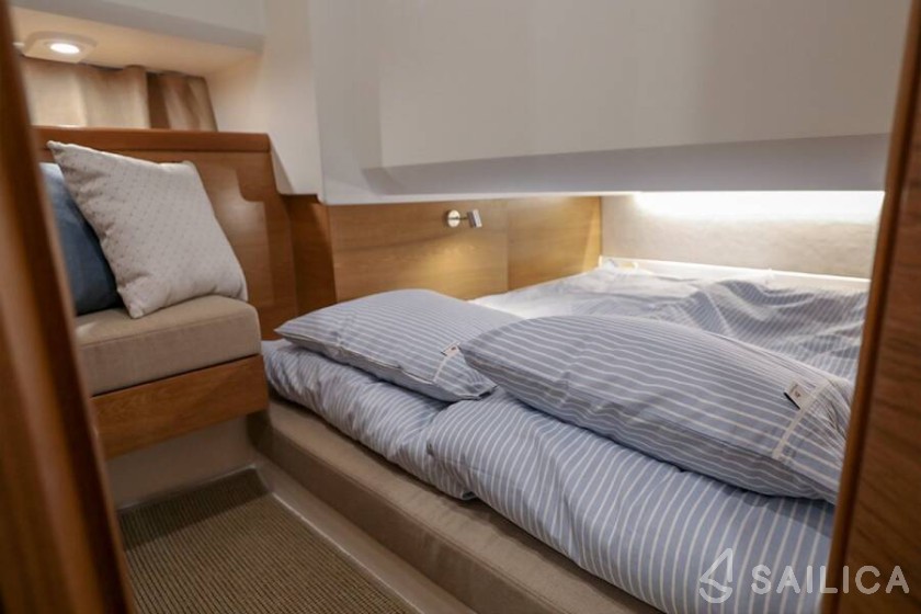 Nimbus Tender T11 - Yacht Charter Sailica