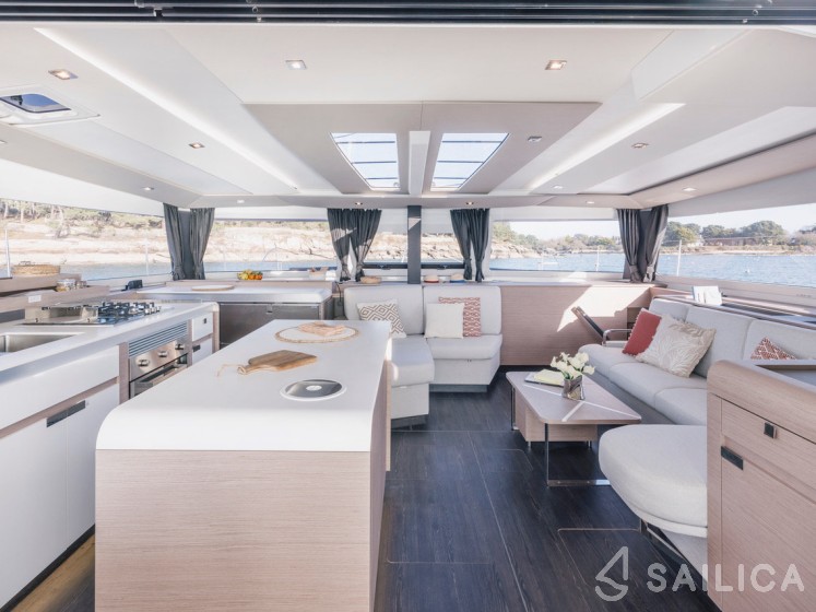 Aura 51 - Yacht Charter Sailica